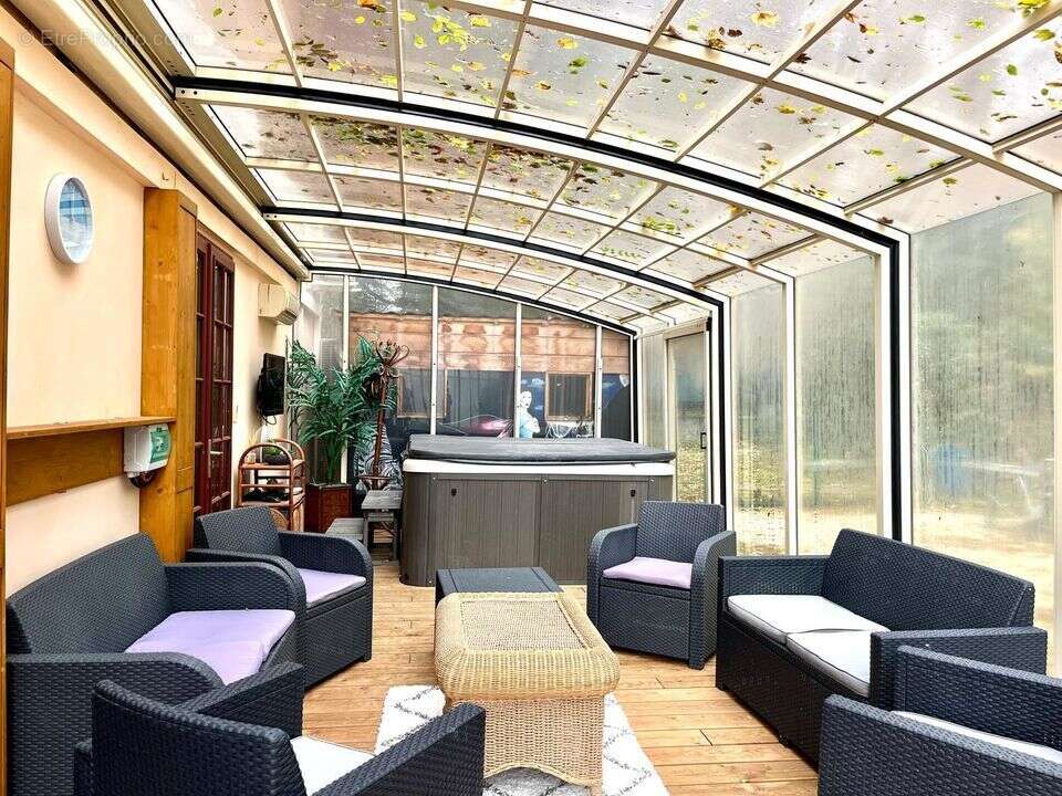 Maison à MONNETIER-MORNEX