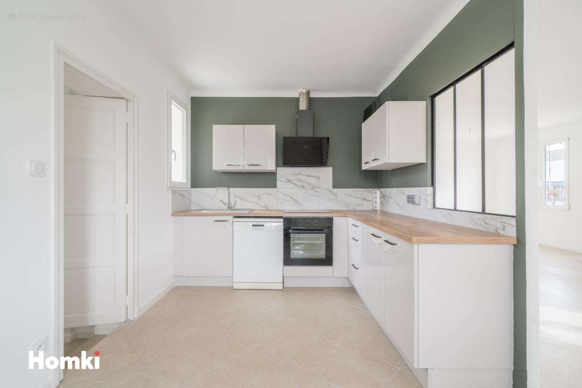 Maison à MONTELIMAR