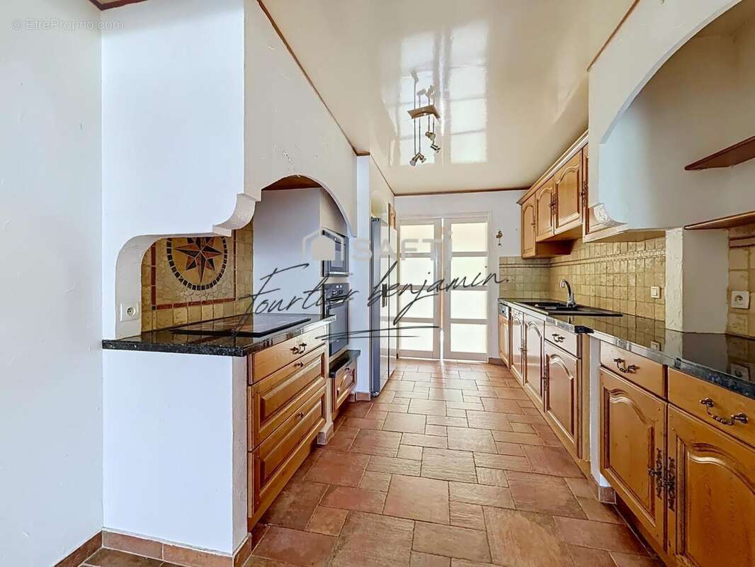 Maison 160 m² à Choisy-En-Brie  - photo 4