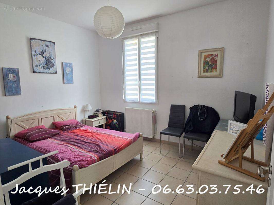 Maison à LONGUE-JUMELLES