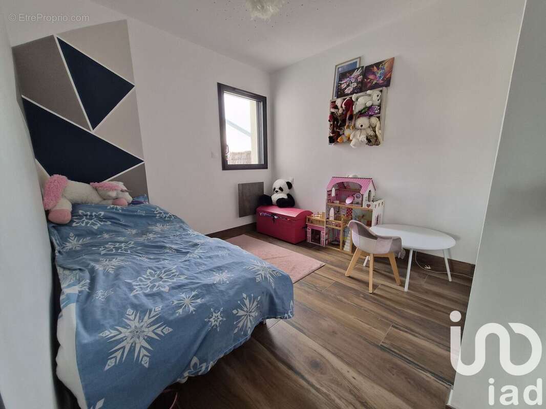 Maison 111 m² à Longeville-Sur-Mer  - photo 9