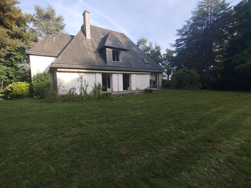 Maison à LECOUSSE