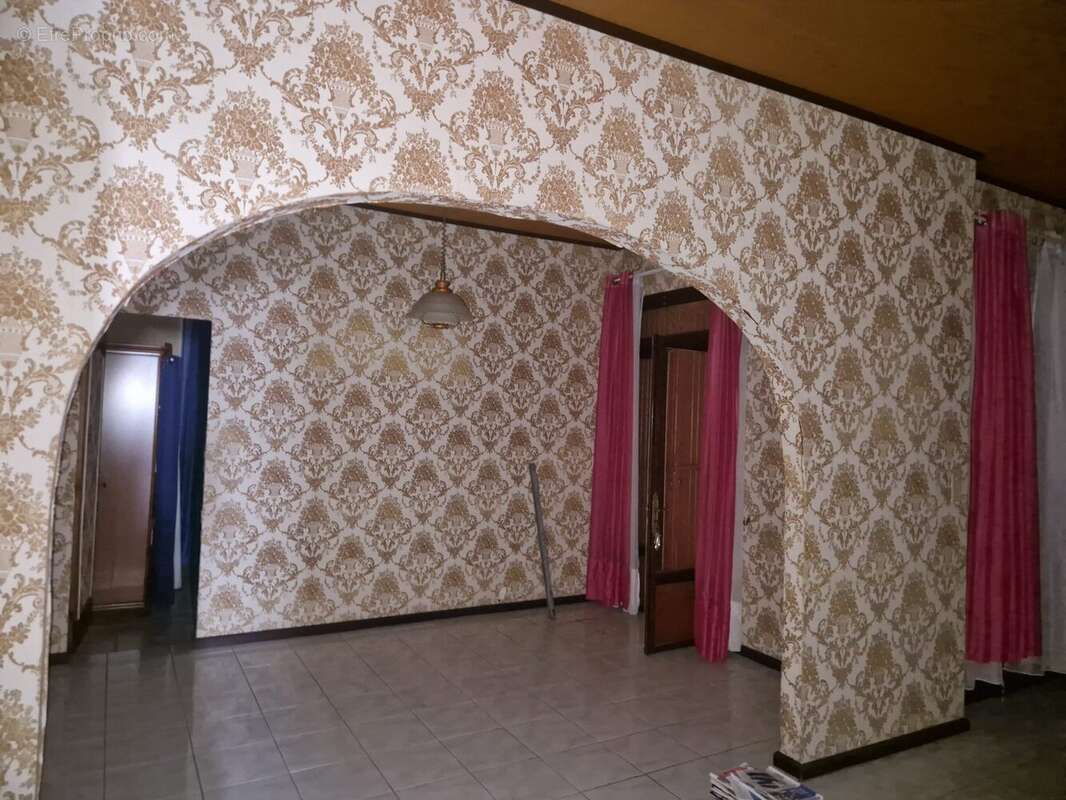 Maison 191 m² à Le Tampon  - photo 7