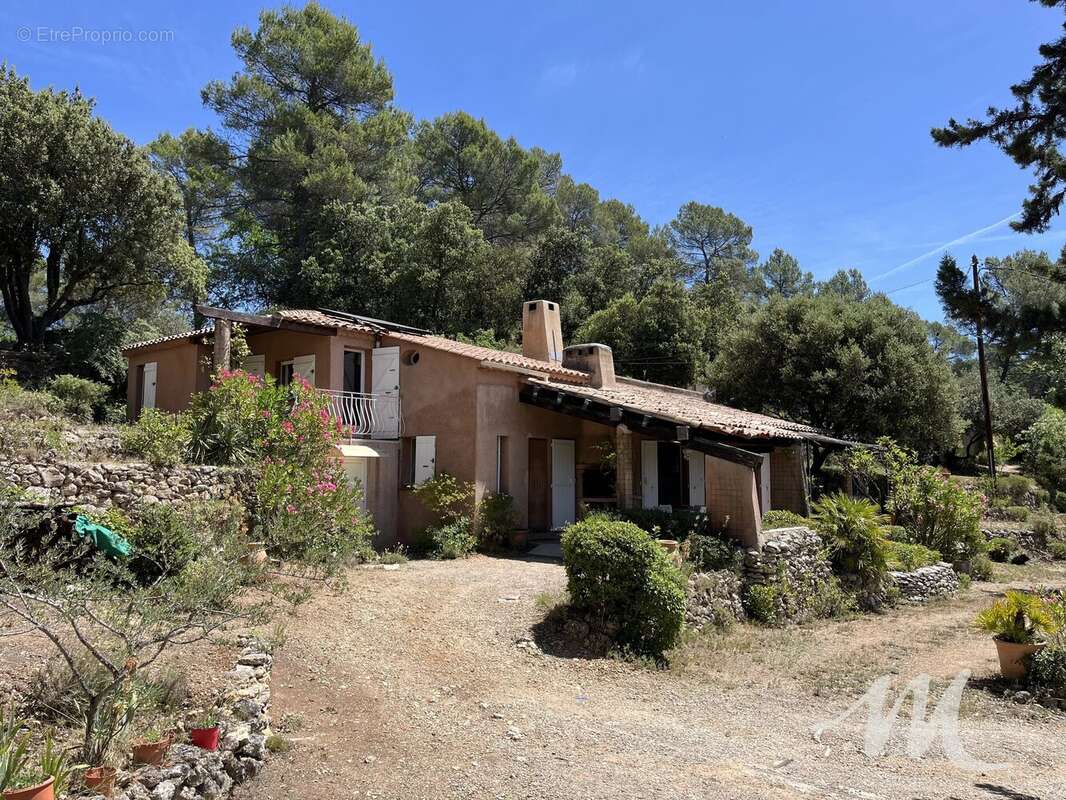 Maison à BARJOLS