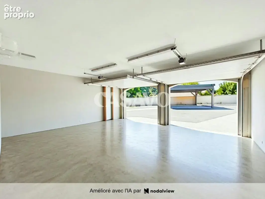 Vente Maison 8 pièces de 189m² - 69300 Caluire-et-Cuire - photo 18