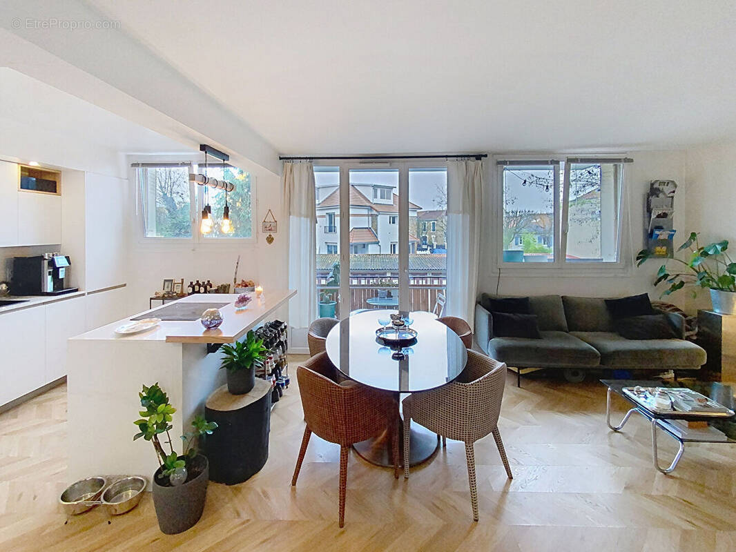 Appartement à SAINT-MAUR-DES-FOSSES