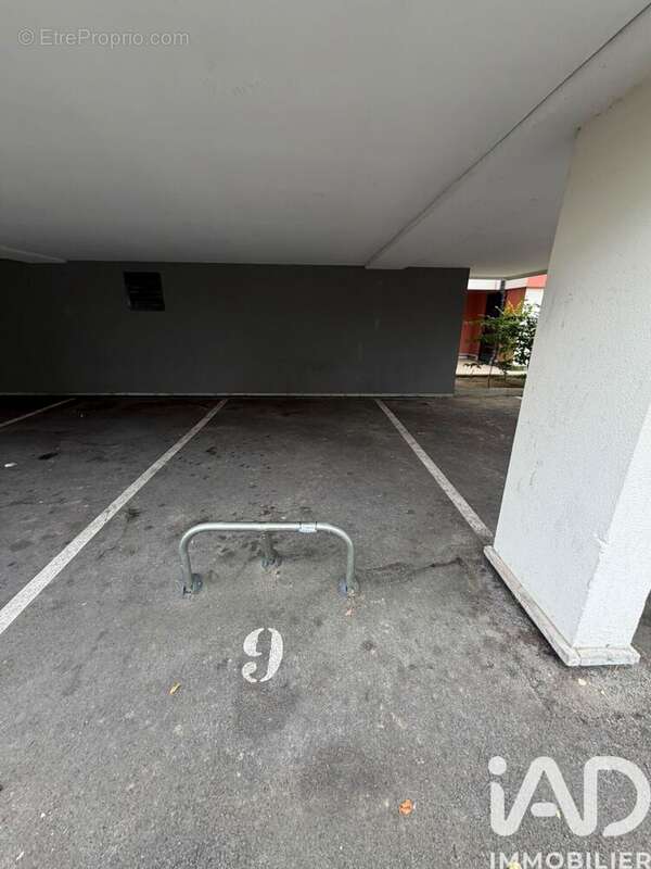 Photo 8 - Parking à PONTAULT-COMBAULT