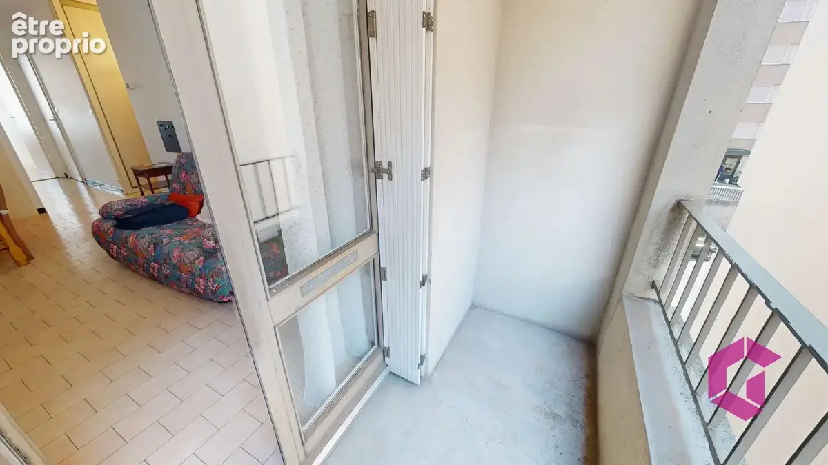 EXCLUSIVITÉ   PLEIN CENTRE, PLACE MICHELET, T2 au 2ème étage avec ascenseur, balcon, garage, et cave - photo 13