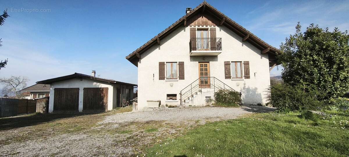 Appartement à QUINTAL
