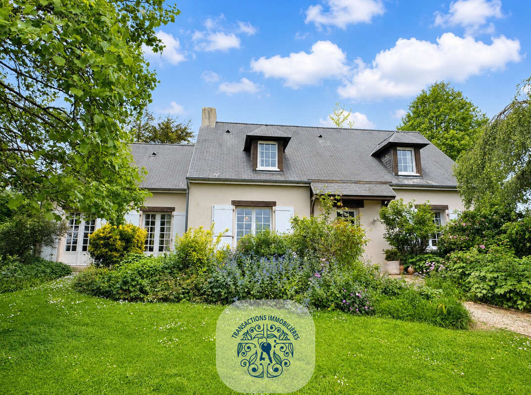 Maison à BRICQUEBEC