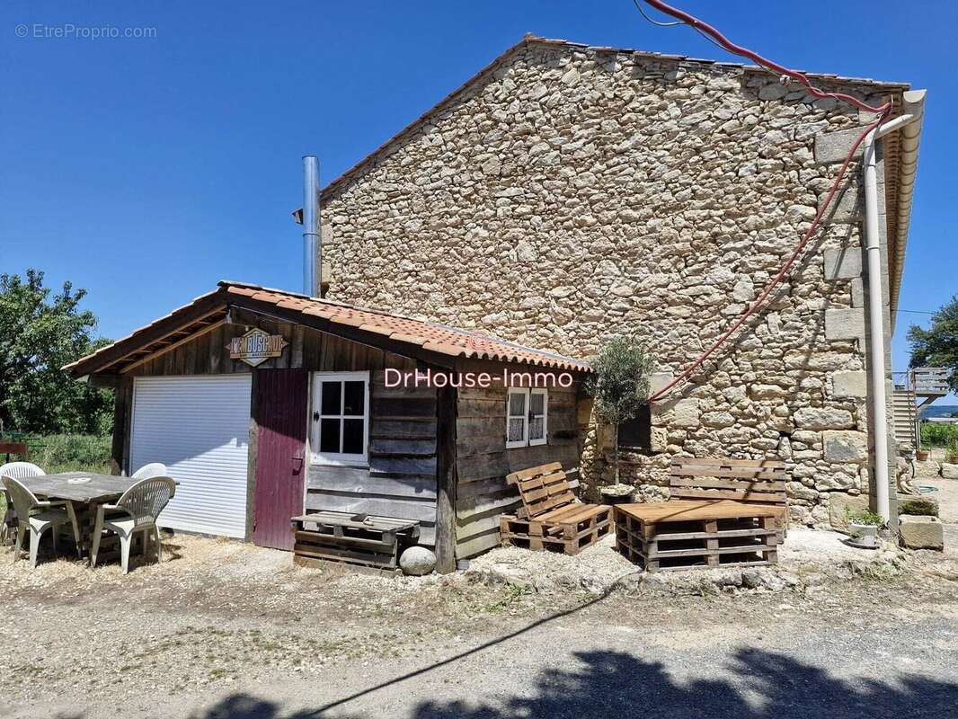 Maison à SAINTE-RADEGONDE