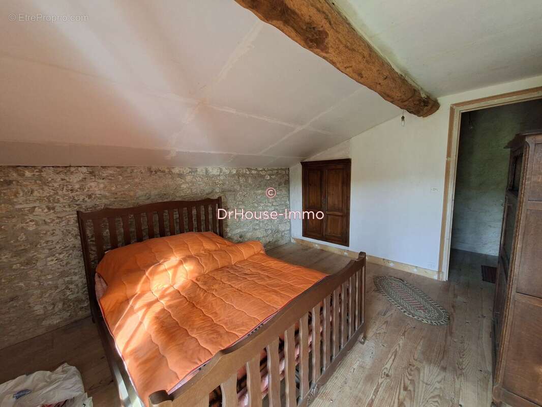 Maison 190 m² à Razac-De-Saussignac  - photo 12