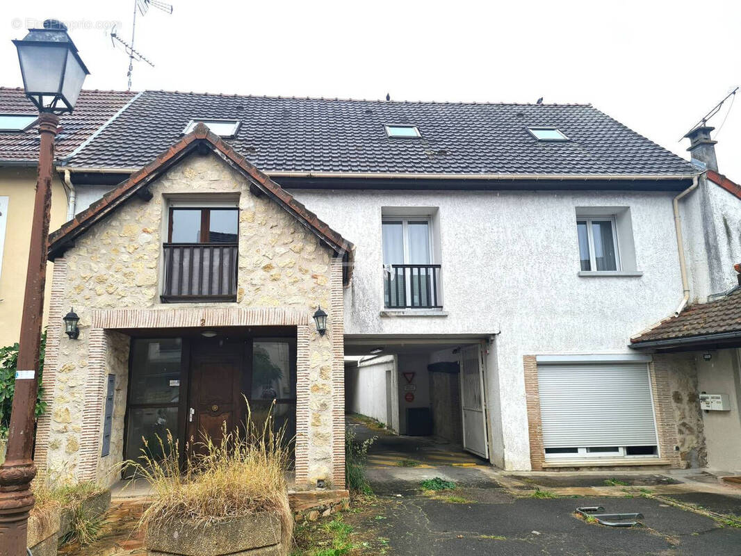 Appartement à OZOIR-LA-FERRIERE