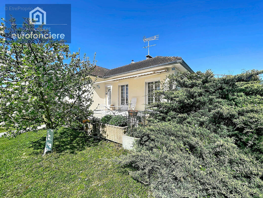 Maison à SAINT-LYE