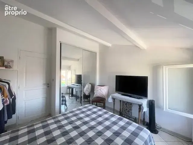 Villa familiale avec jardin, terrasses et garage - photo 12