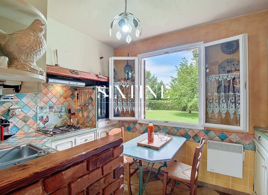 Maison à REVENTIN-VAUGRIS