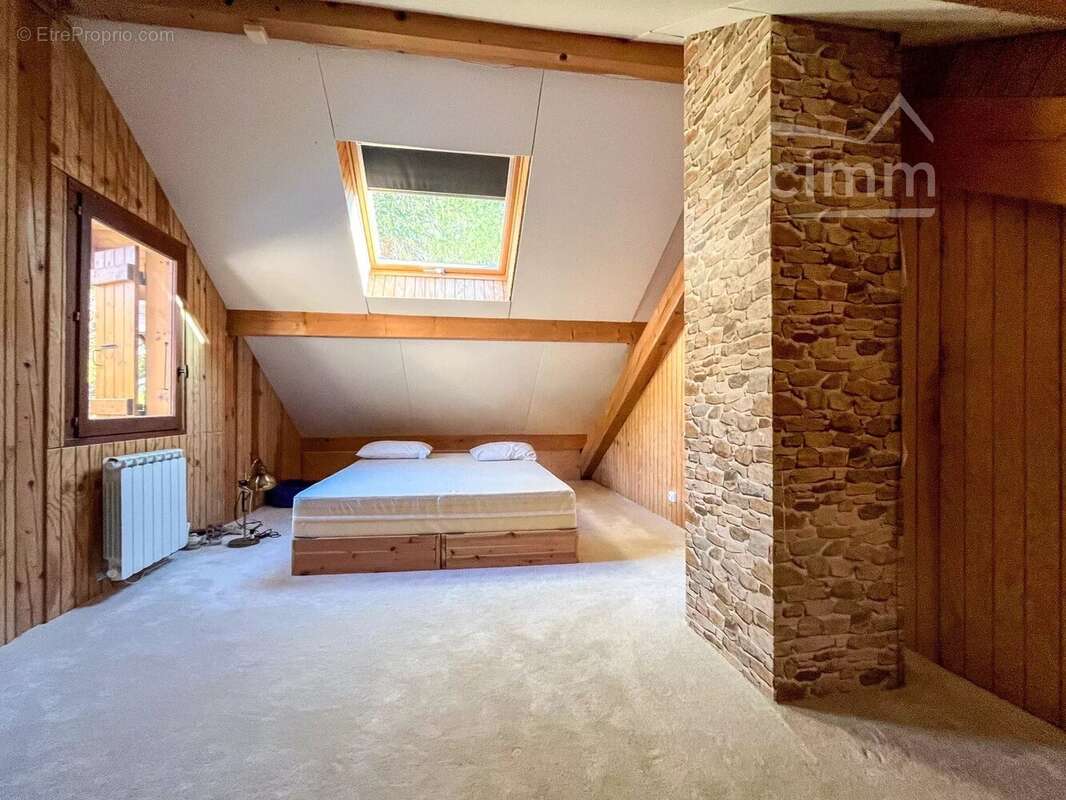 Maison à LA TERRASSE