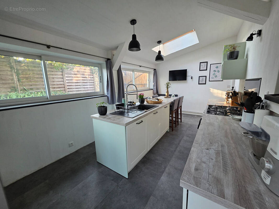 Maison à SAINT-PIERRE-DE-MAILLE