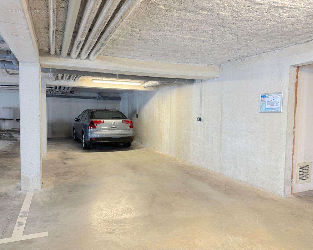Parking à BISCHHEIM
