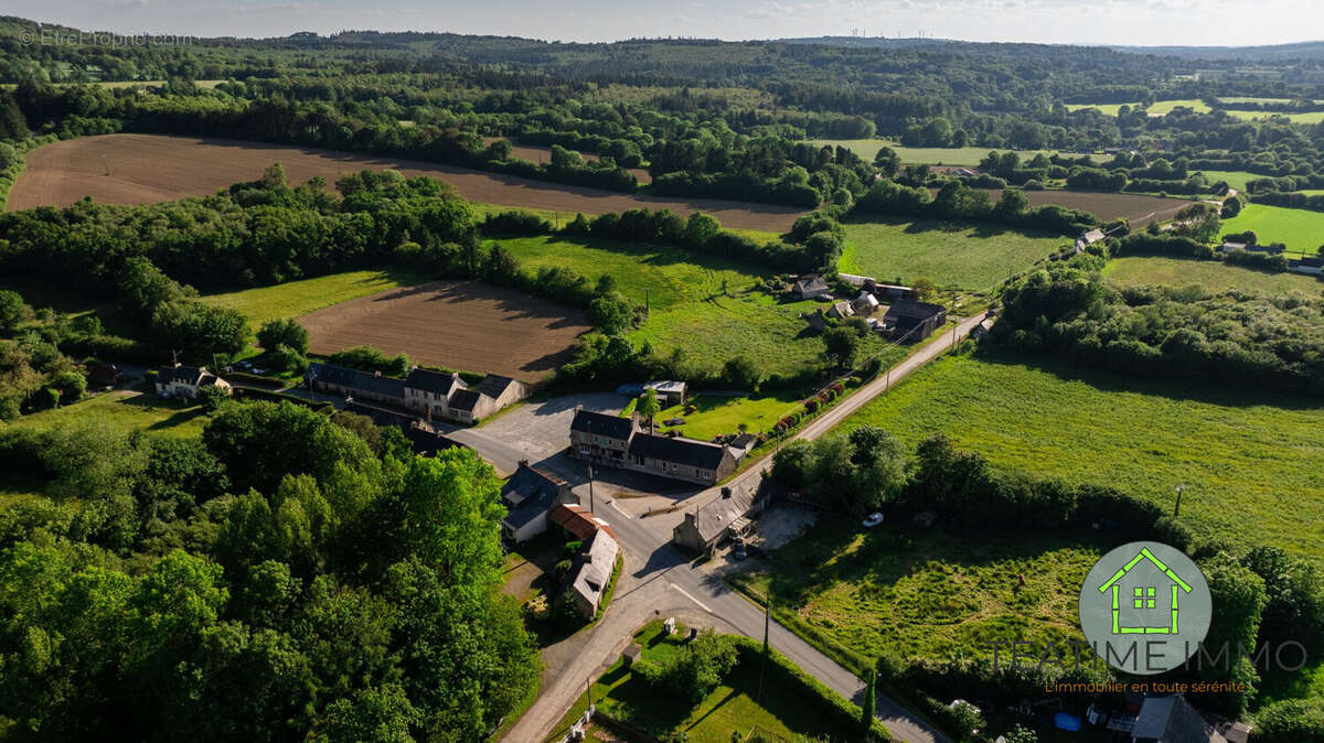 Commerce 324 m² à Loguivy-Plougras  - photo 4