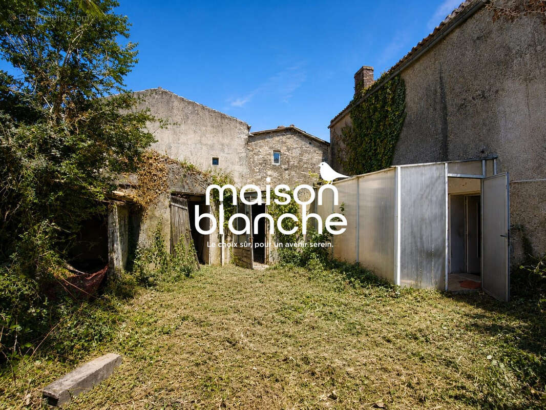 Maison 101 m² à Geay  - photo 2