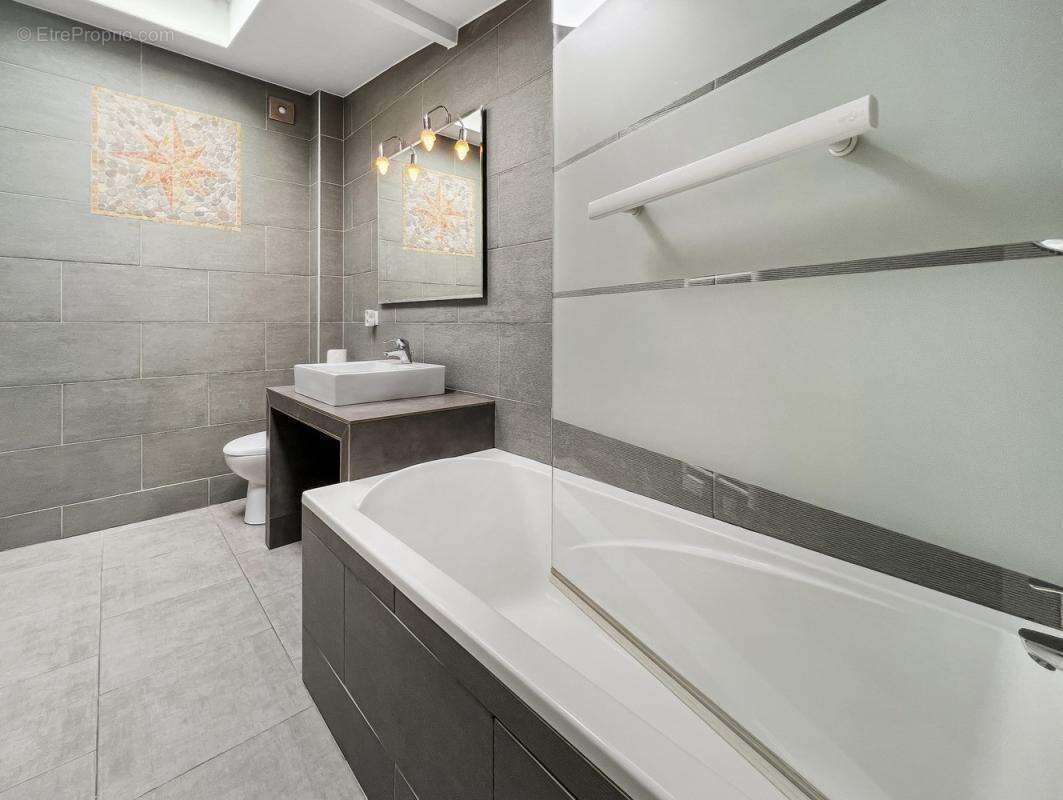 Maison à ASNIERES-SUR-SEINE