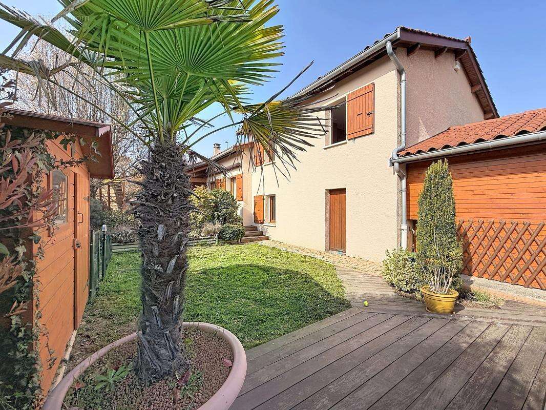 Maison à CHAZAY-D'AZERGUES