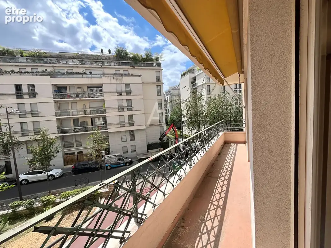 Appartement à PARIS-15E