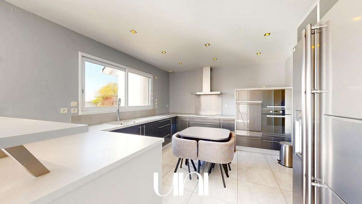 Maison à OUISTREHAM