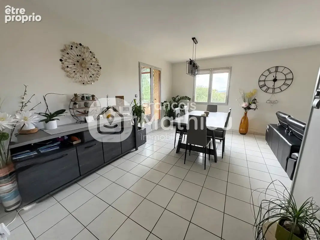 Rancé : maison beaujolaise 122m2 hab - 4 chambres + sous-sol - 855m2 de terrain - photo 6