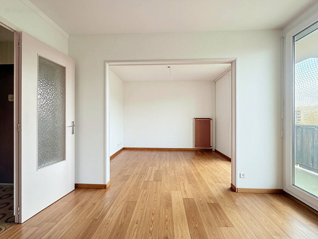 Appartement à VAULX-EN-VELIN