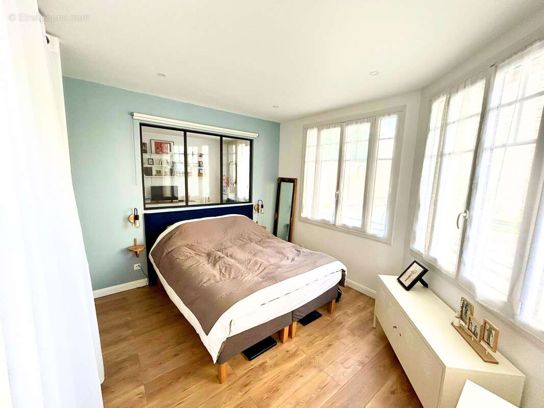 Appartement à SAINT-MAUR-DES-FOSSES