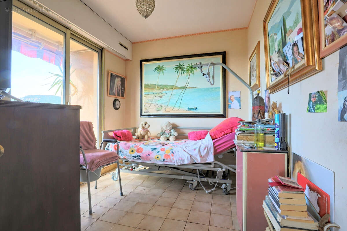 Appartement à HYERES