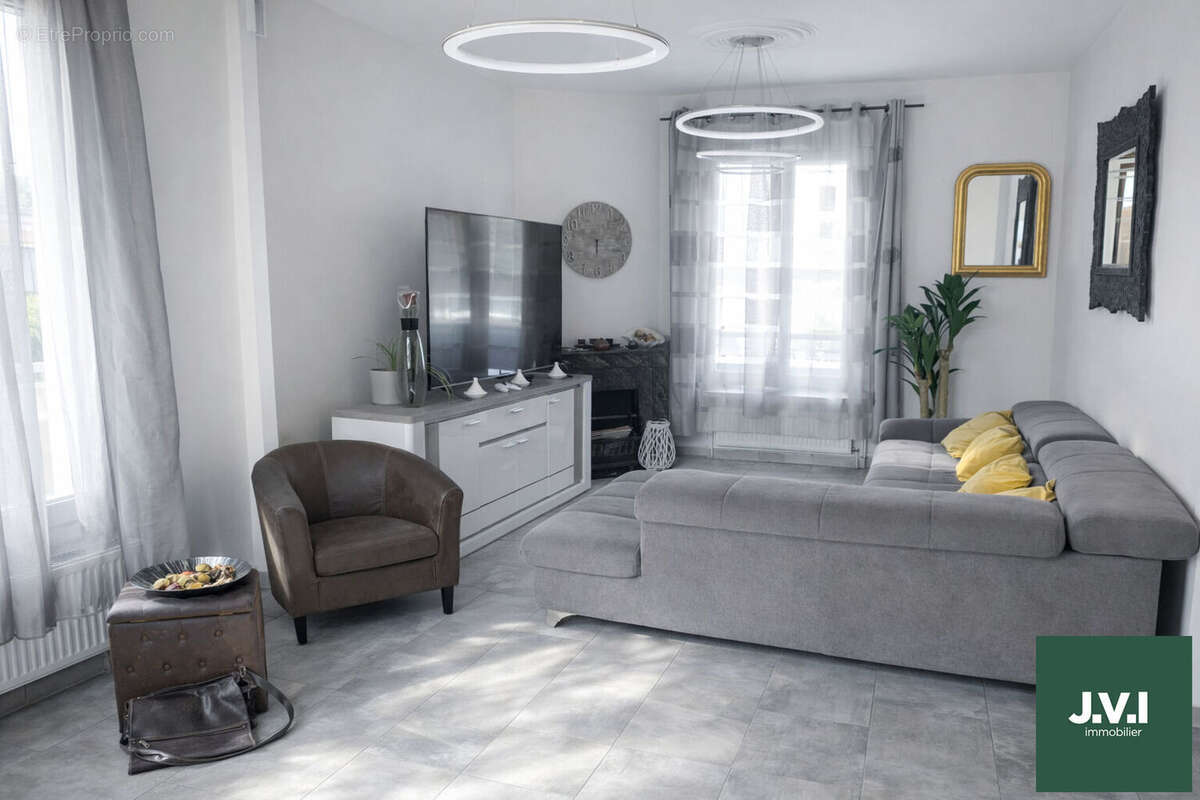 Maison à MONTMORENCY