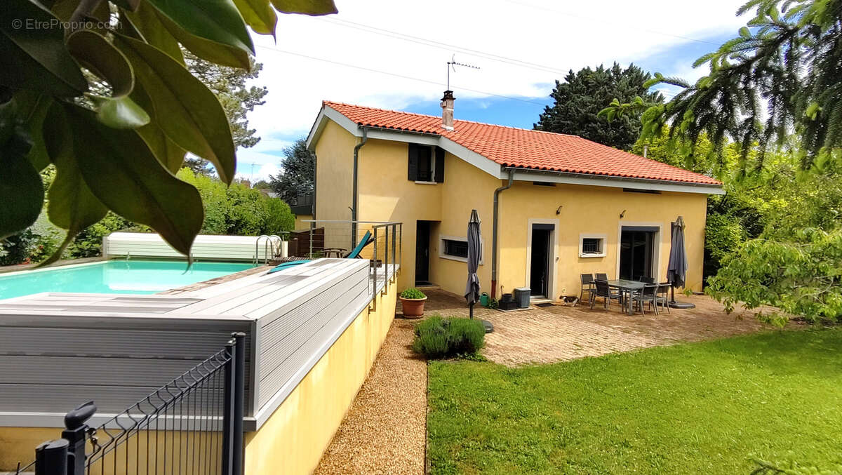 Maison à CHAZAY-D'AZERGUES