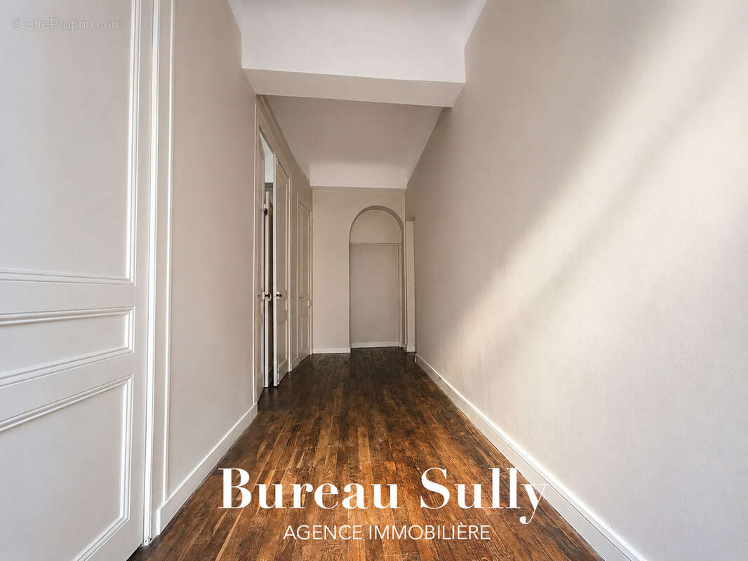 LYON 2 - 'Rue Mercière / Brest' - Bel appartement T3 - photo 4