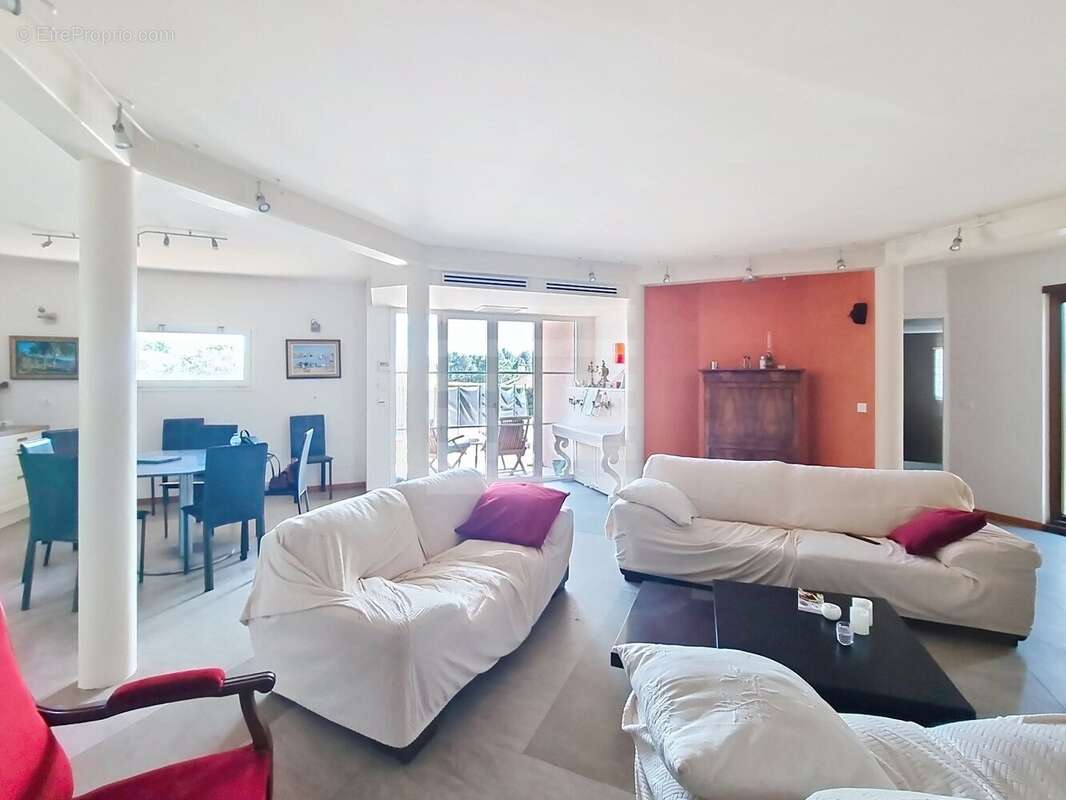 Maison à LEZIGNAN-CORBIERES