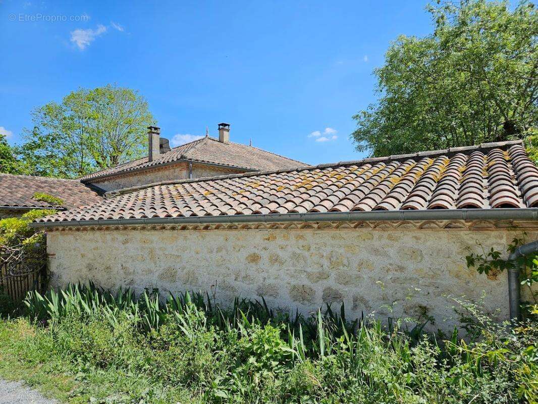 Maison à LAROQUE-TIMBAUT