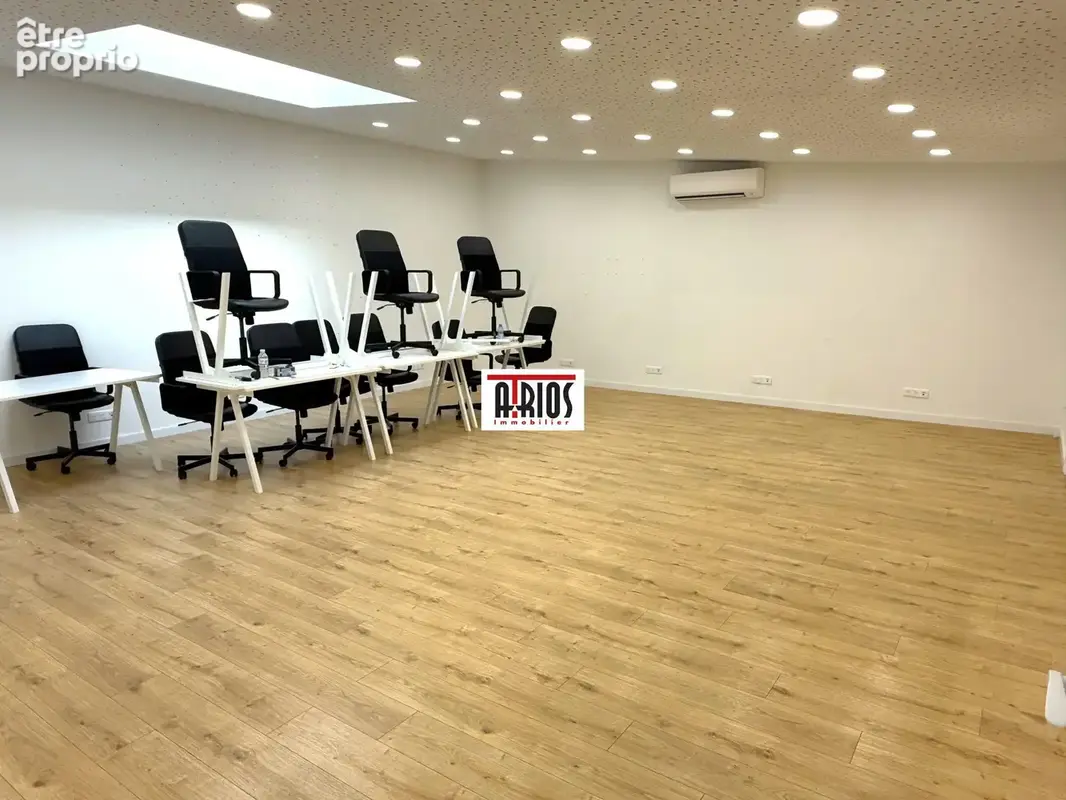 Commerce 285 m² à vendre à La Garde (83130) - photo 8