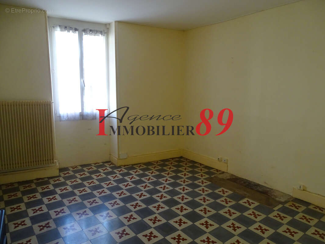 Maison à SENNEVOY-LE-BAS