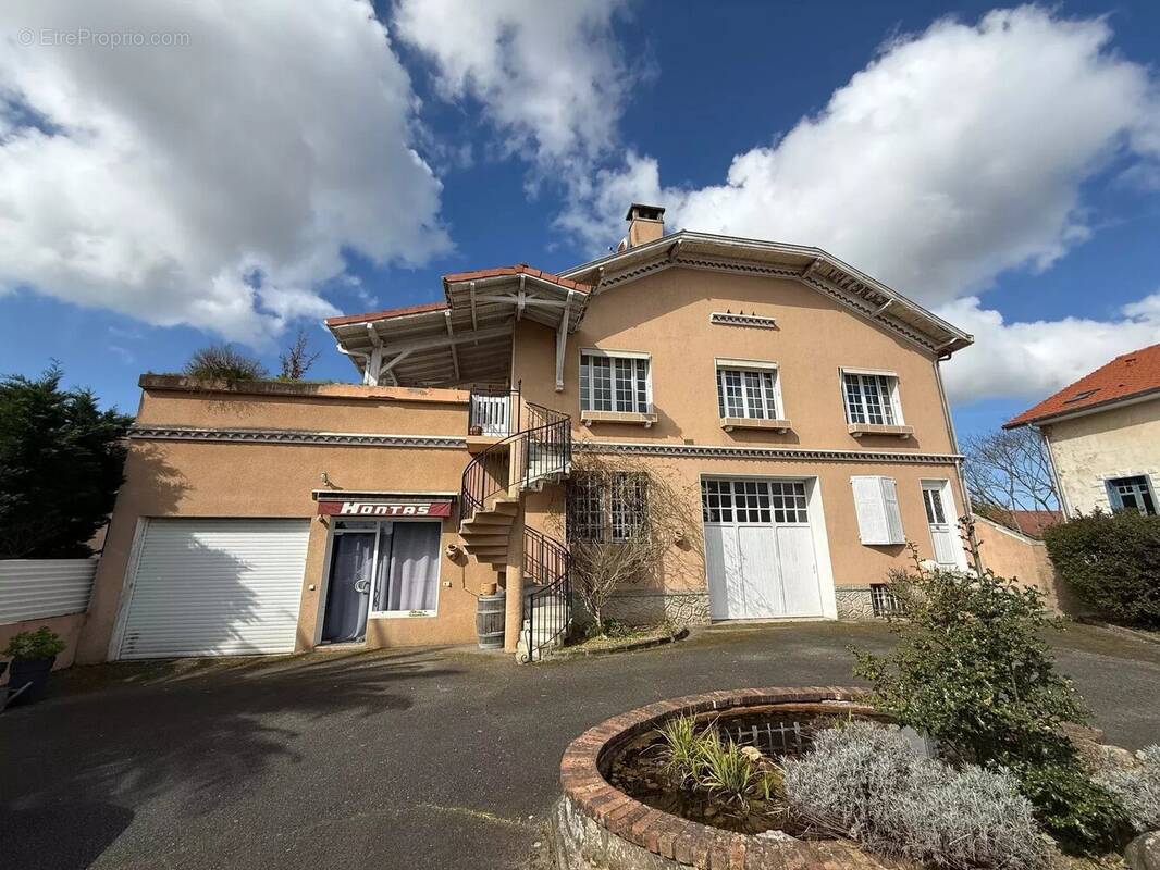 Maison à SAUVETERRE-DE-BEARN