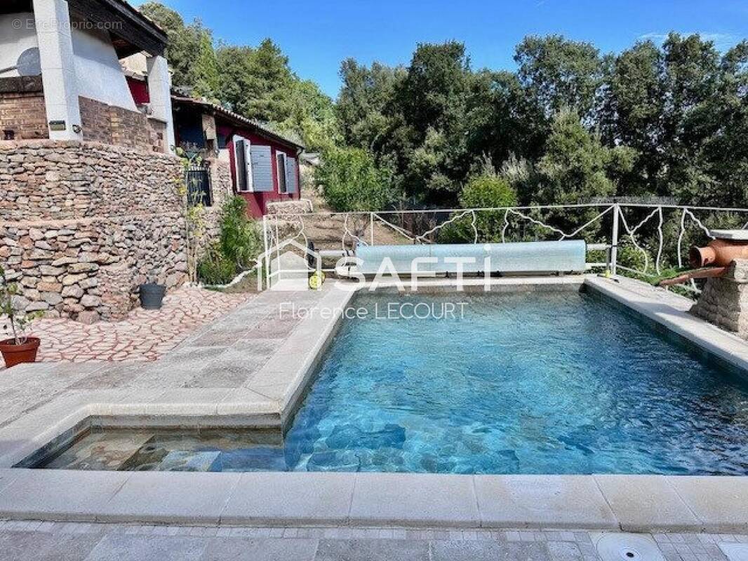 Photo 1 - Maison à TOURVES