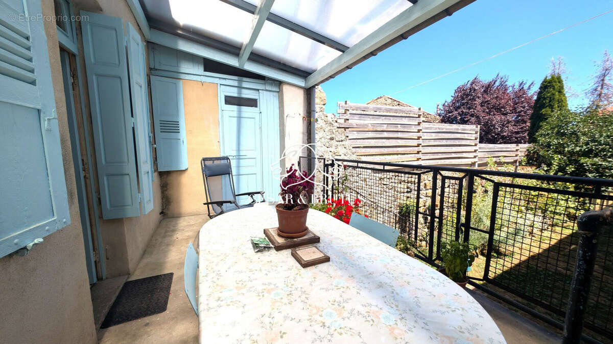 Maison à BELLEVUE-LA-MONTAGNE