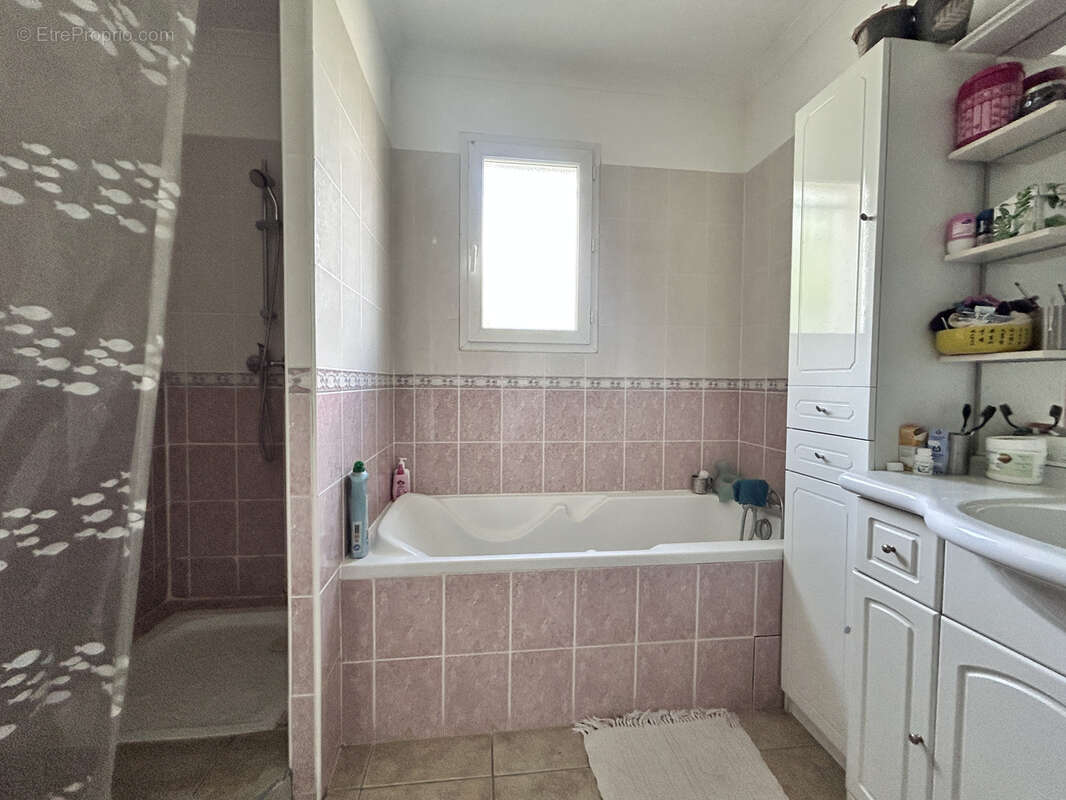 En Cévennes, villa plain pied avec terrain, à vendre - photo 9
