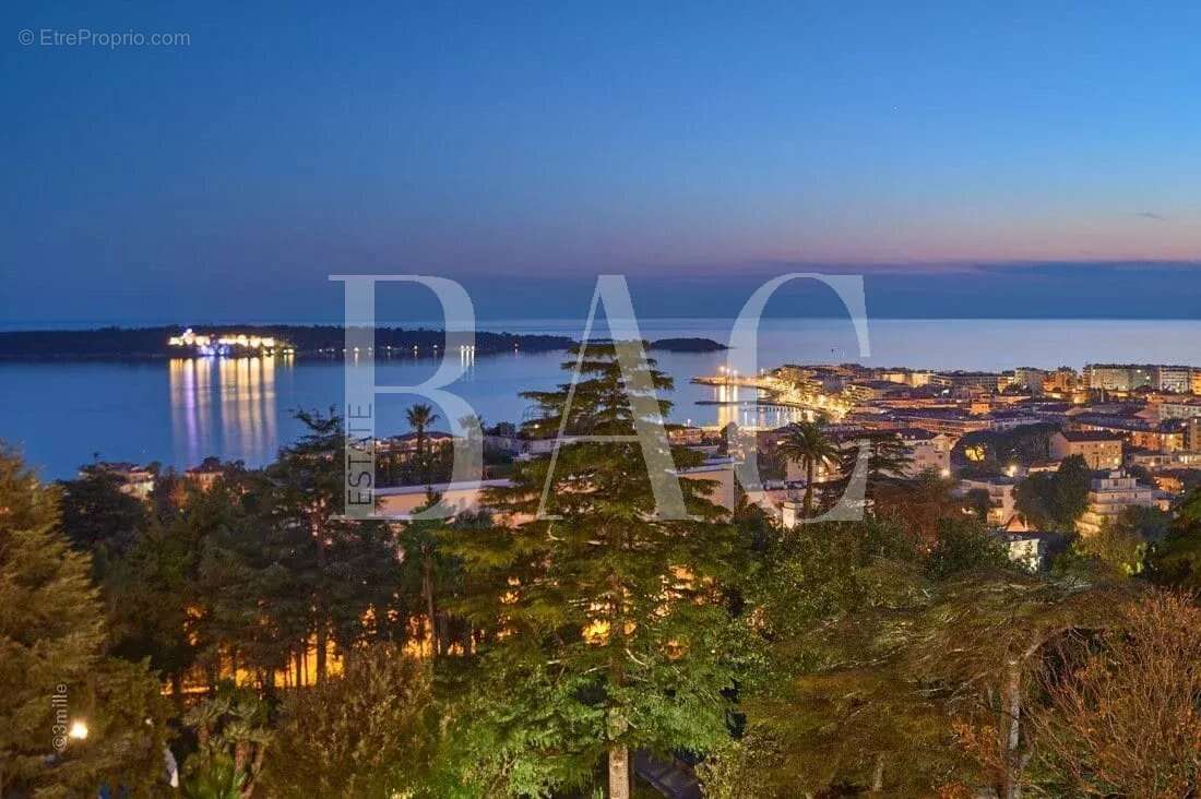Appartement à CANNES