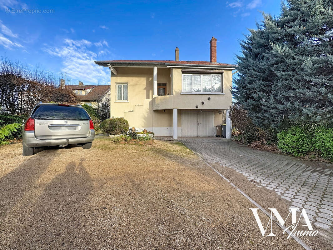 Maison à VILLEFRANCHE-SUR-SAONE