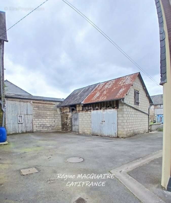 A Vendre -  Maison de bourg rénovée – 190 m² – 5 chambres – équipements modernes : une opportunité rare au centre bourg. MORTAIN - photo 20