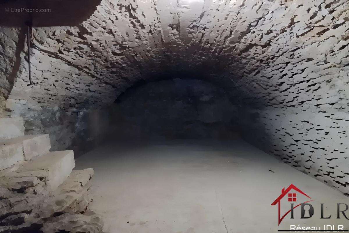 Maison sept pièces, 183 mètres carrés avec grange - photo 21