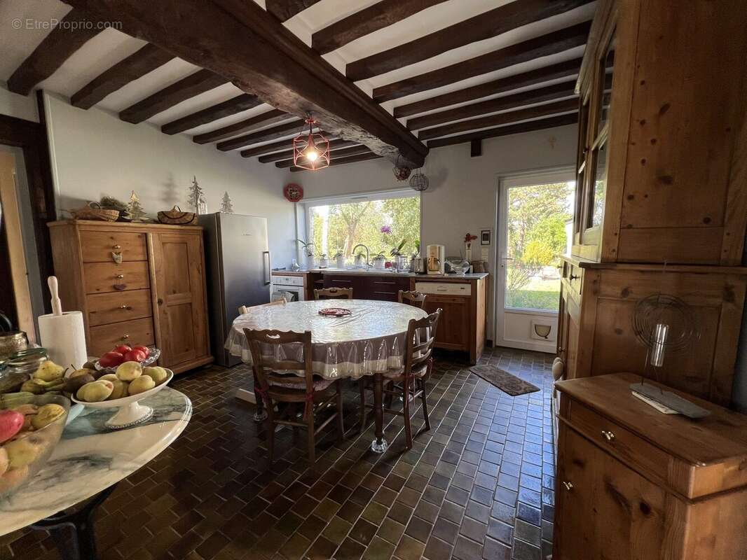 Maison à MEZIDON-CANON