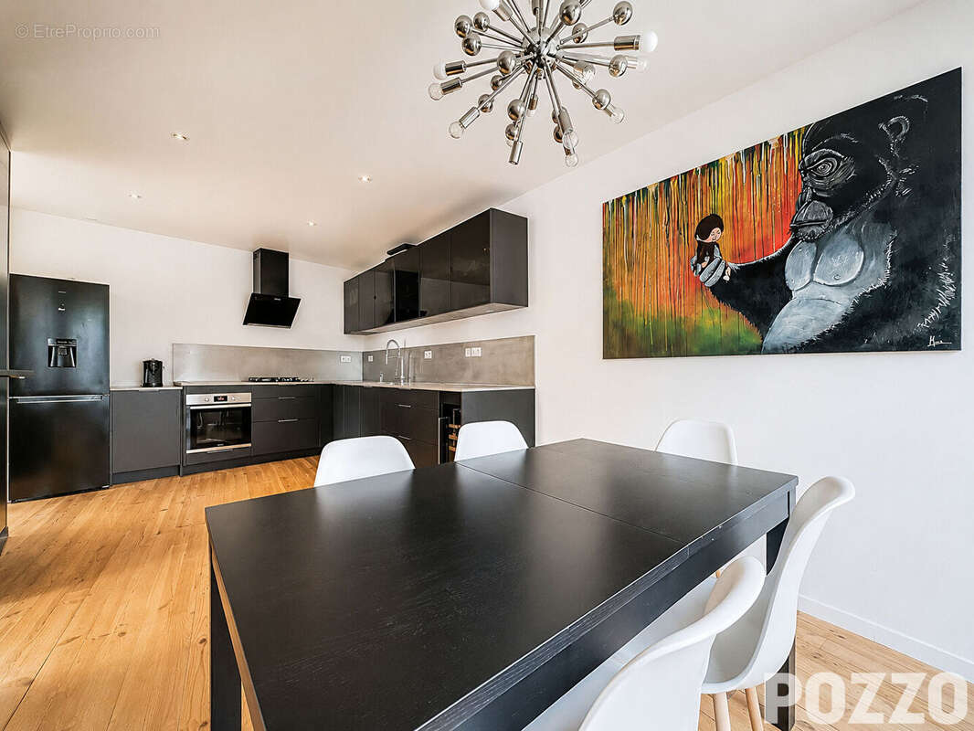 A VENDRE - T5 - 114m²  - Centre-ville de GRANVILLE (50400) - photo 5